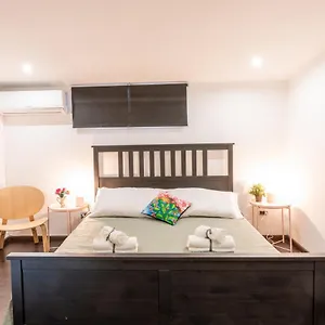 stylish-flat-in-the-centre-of-catania.taorminaitalyhotels.com/
